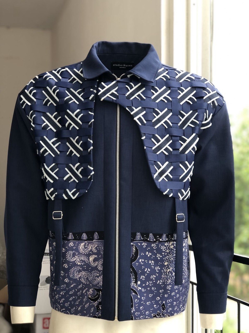 JACKETS & SWEAT JACKET